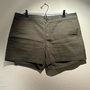 A.N.A twill short